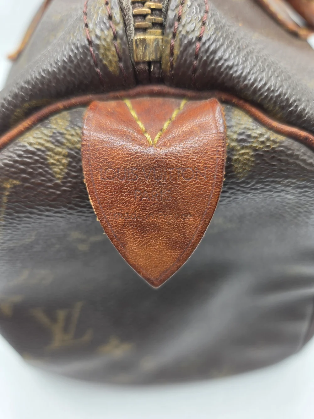 Vintage Louis Vuitton Speedy 30 W COA